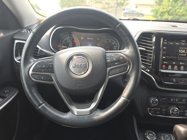 Used 2019 Jeep Cherokee Limited AWD/4WD image 16