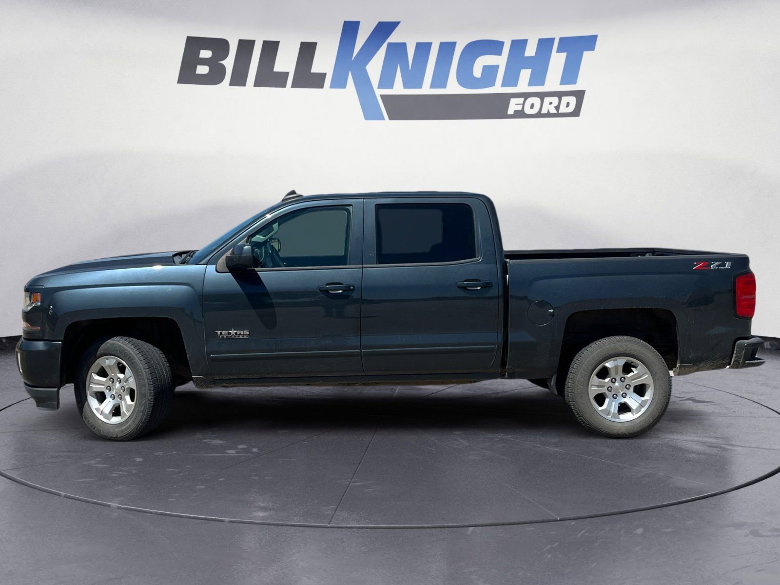 Used 2018 Chevrolet Silverado 1500 LT w/ Texas Edition AWD/4WD image 2