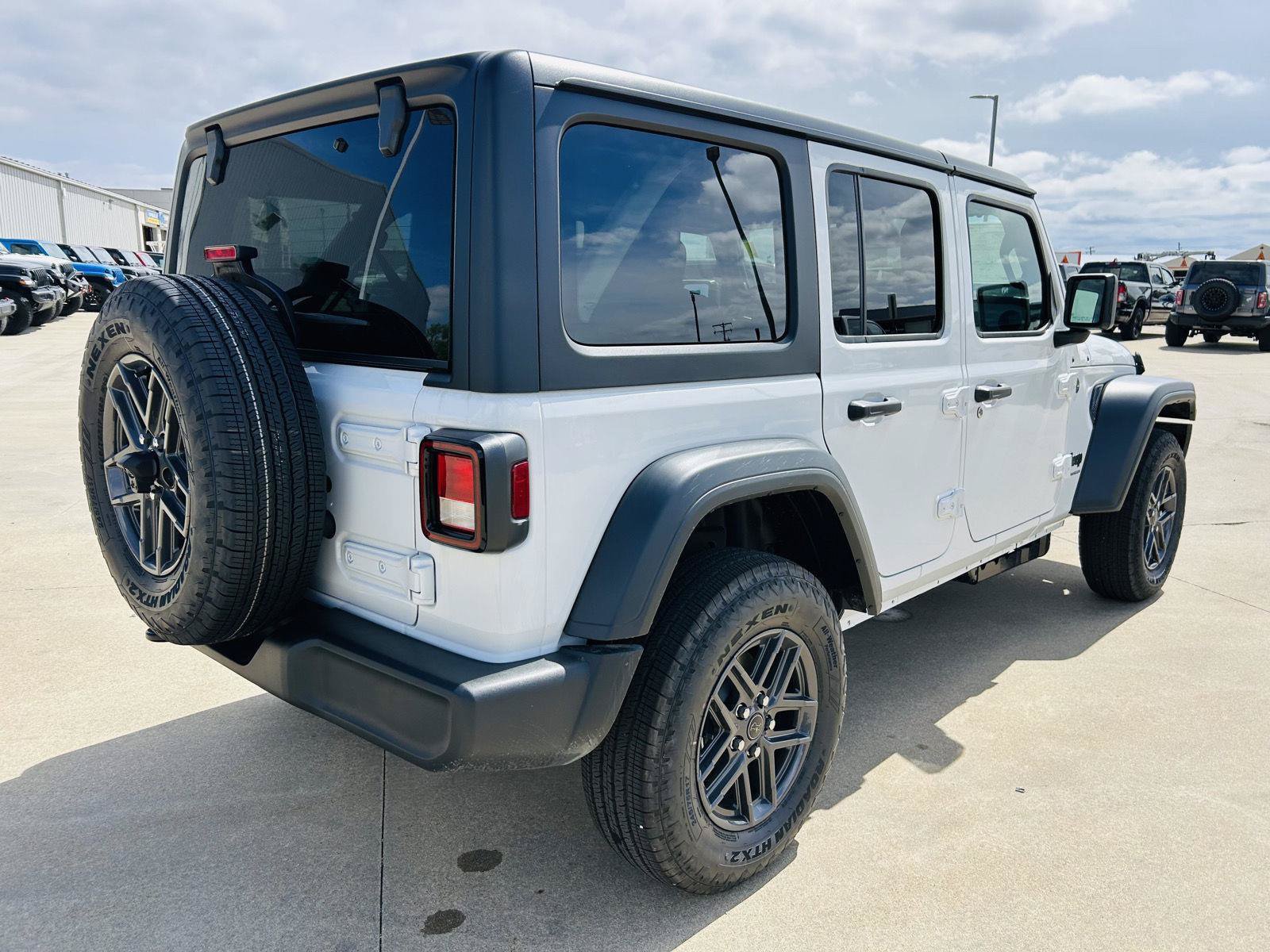 New 2026 Jeep Wrangler Unlimited Sport AWD/4WD image 34