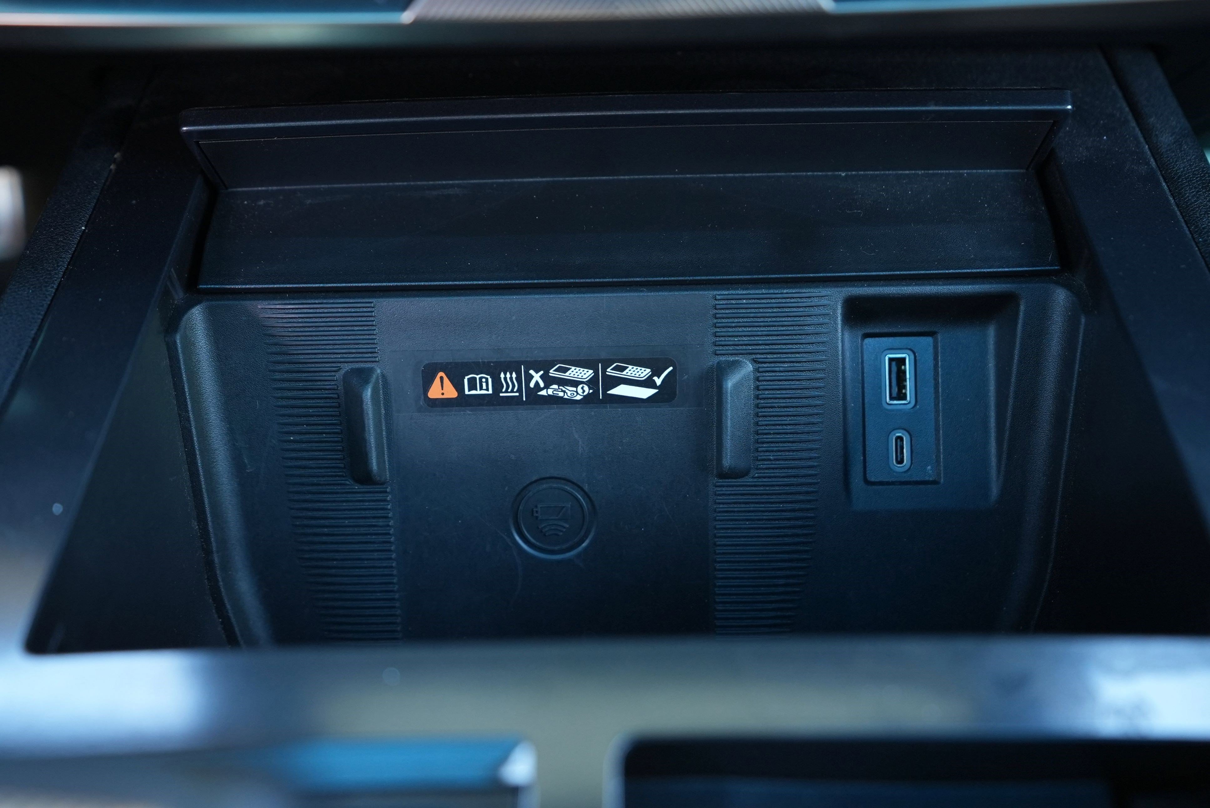 Used 2024 GMC Hummer EV 3X w/ LPO, Illumination Package image 23