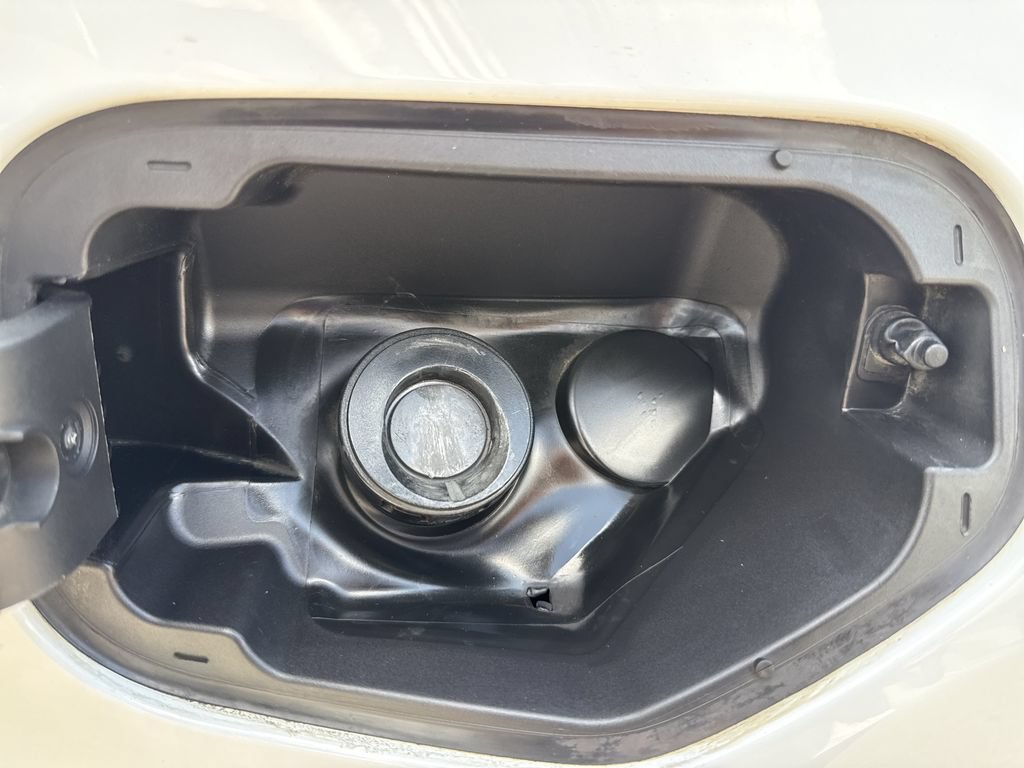 Used 2022 Chevrolet Colorado Z71 AWD/4WD image 37