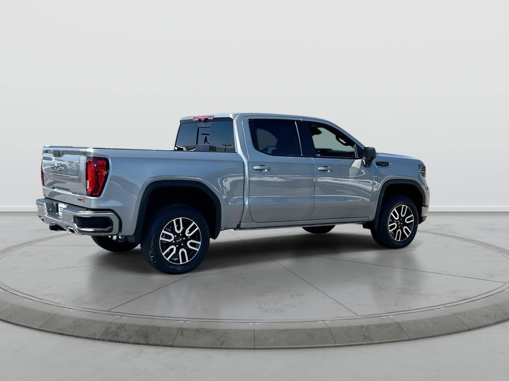 Used 2025 GMC Sierra 1500 AT4 w/ Technology Package AWD/4WD image 8