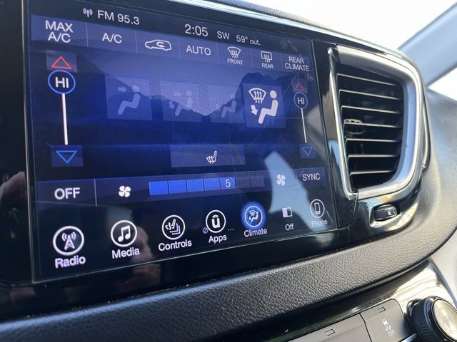 Used 2017 Chrysler Pacifica Touring-L image 23