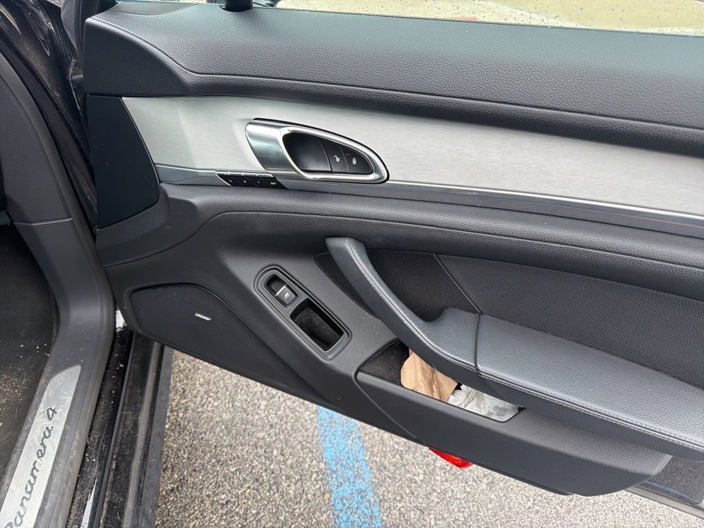 Used 2015 Porsche Panamera 4 AWD/4WD image 71