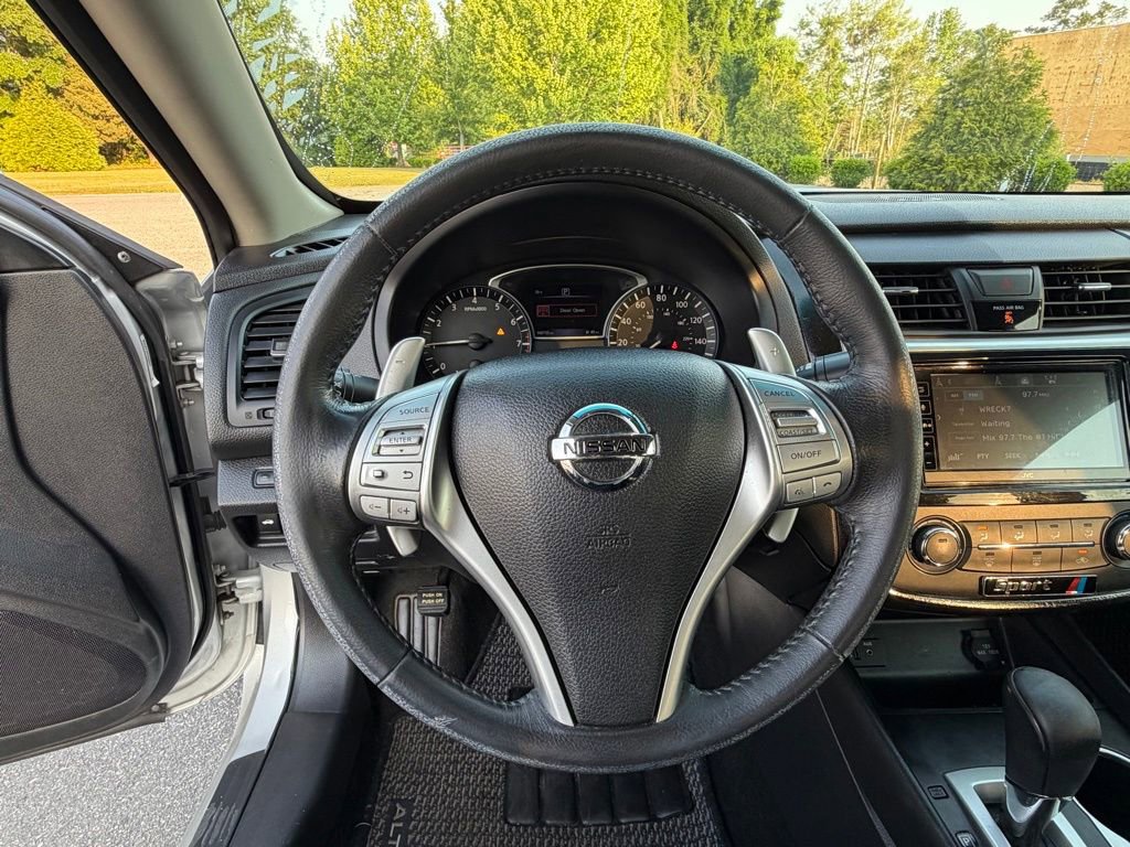 Used 2016 Nissan Altima 2.5 SR FWD image 15