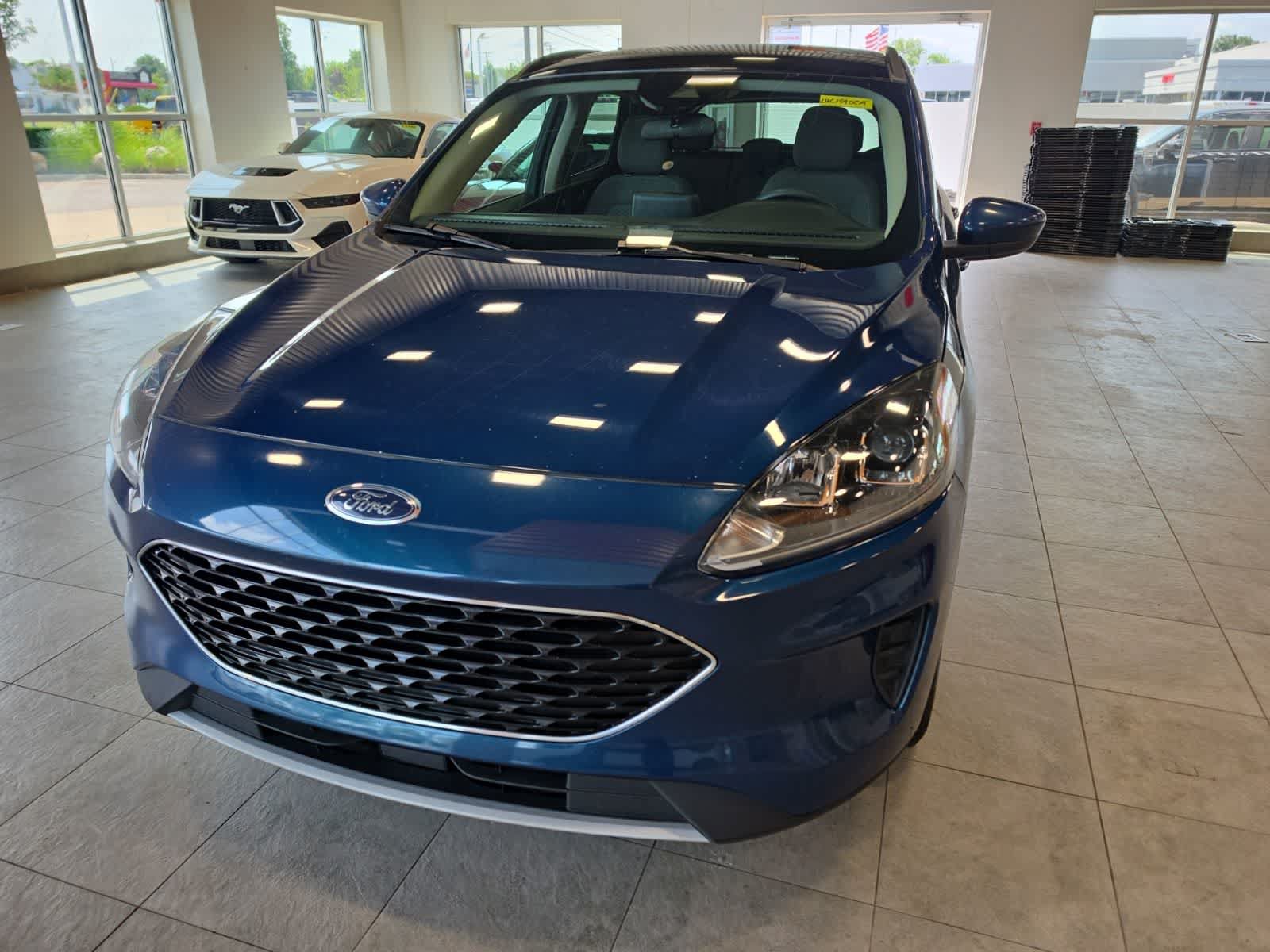 Used 2020 Ford Escape SE AWD/4WD video 2