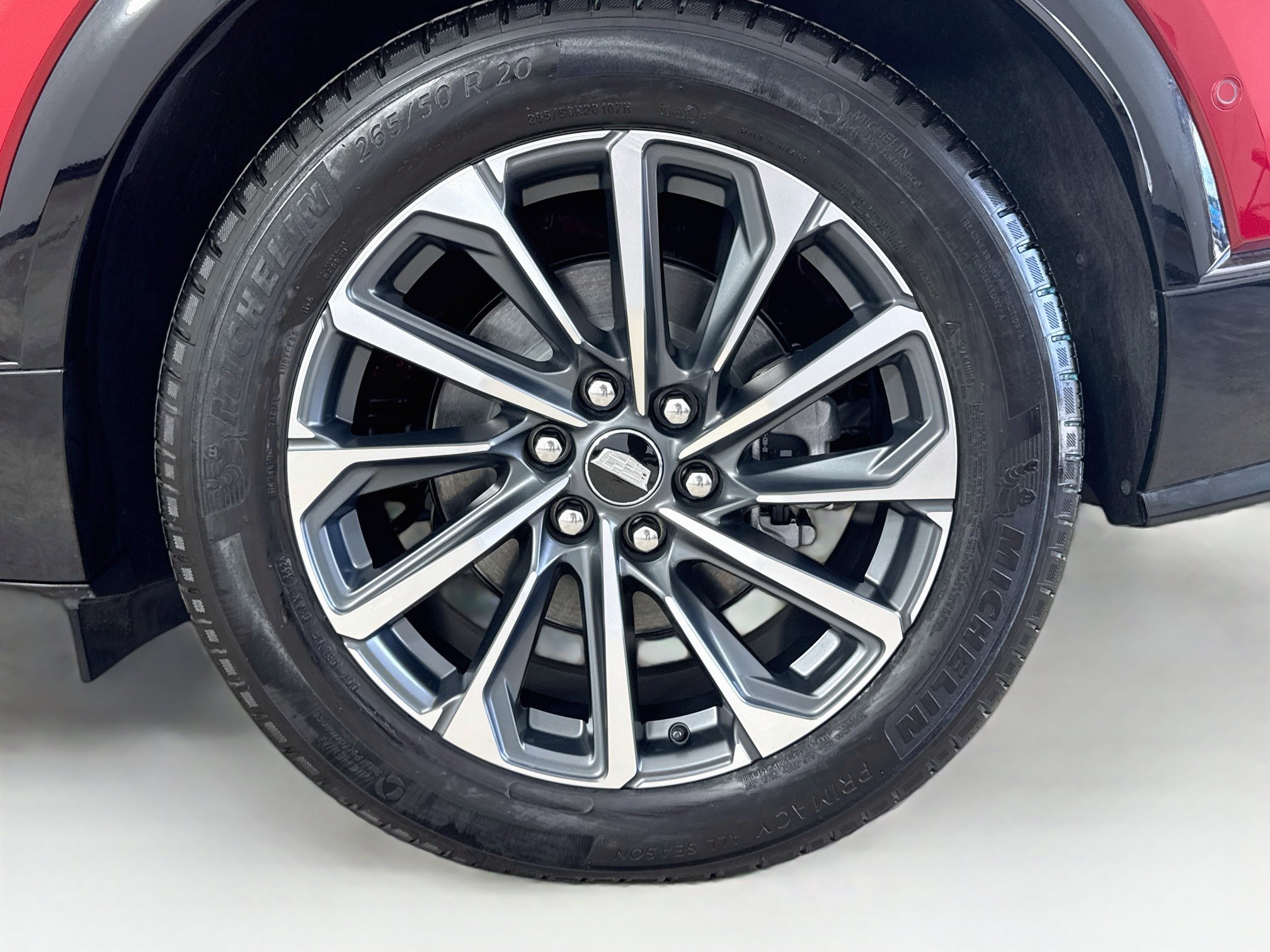 Used 2025 Cadillac Lyriq Sport AWD/4WD image 33