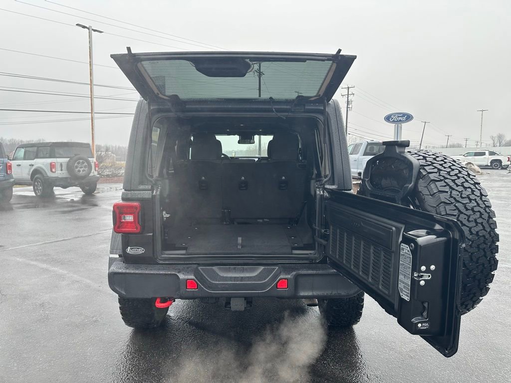 Used 2025 Jeep Wrangler Unlimited Rubicon image 5
