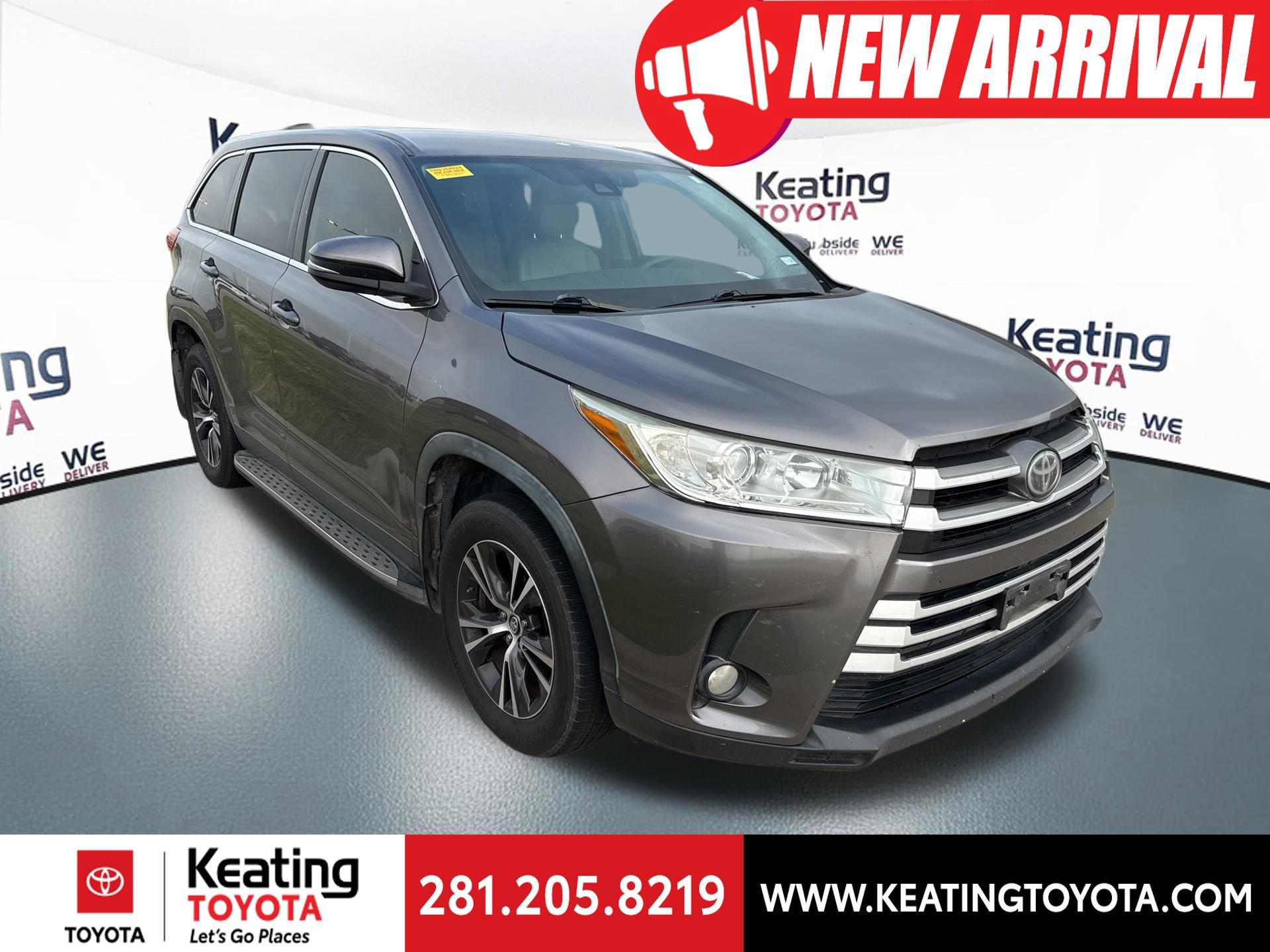Used 2019 Toyota Highlander Plus FWD image 1