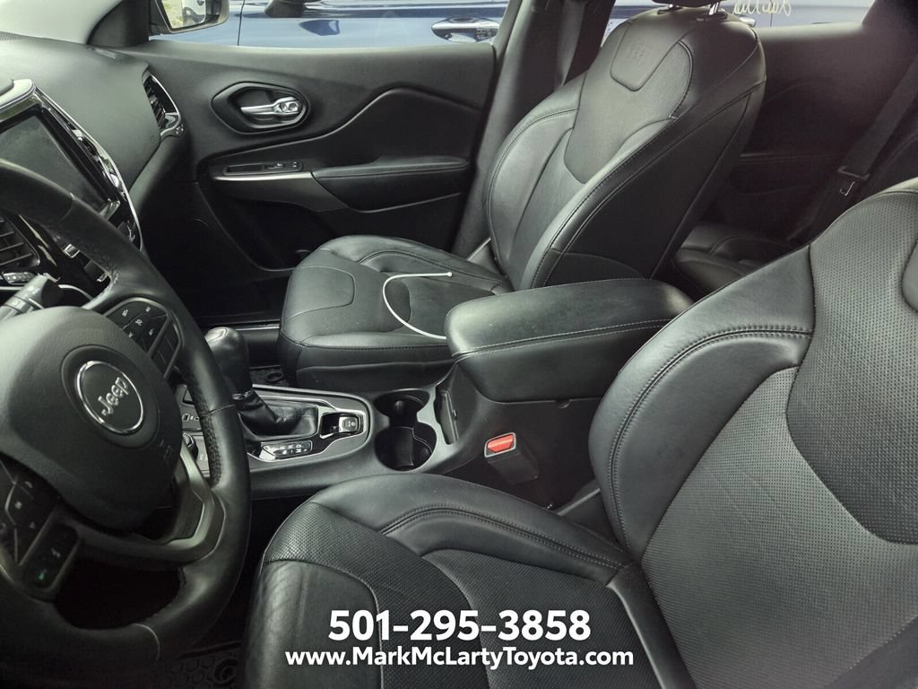 Used 2019 Jeep Cherokee Limited AWD/4WD image 7