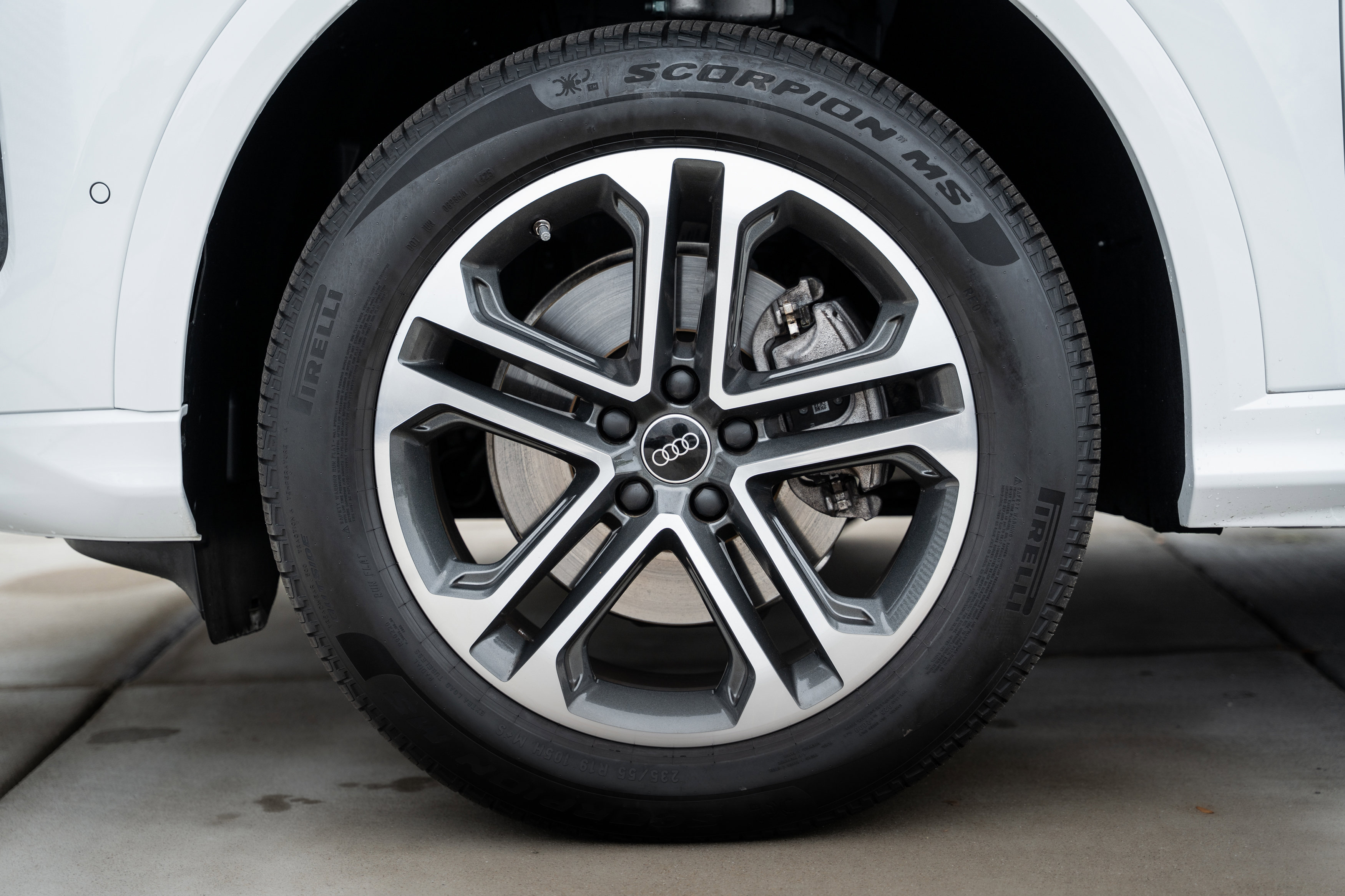 Certified 2025 Audi Q5 Premium w/ Convenience Package image 17