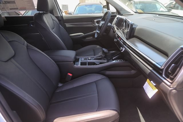 New 2026 Kia Sorento S w/ S Panoramic Sunroof Package FWD image 9