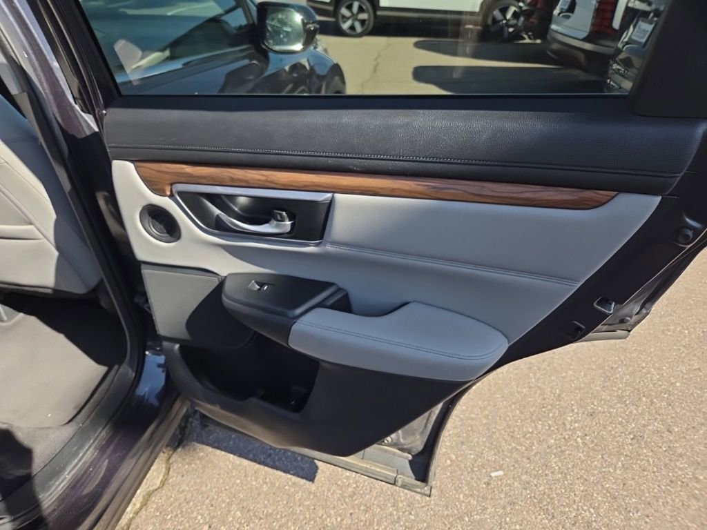 Used 2018 Honda CR-V Touring image 26