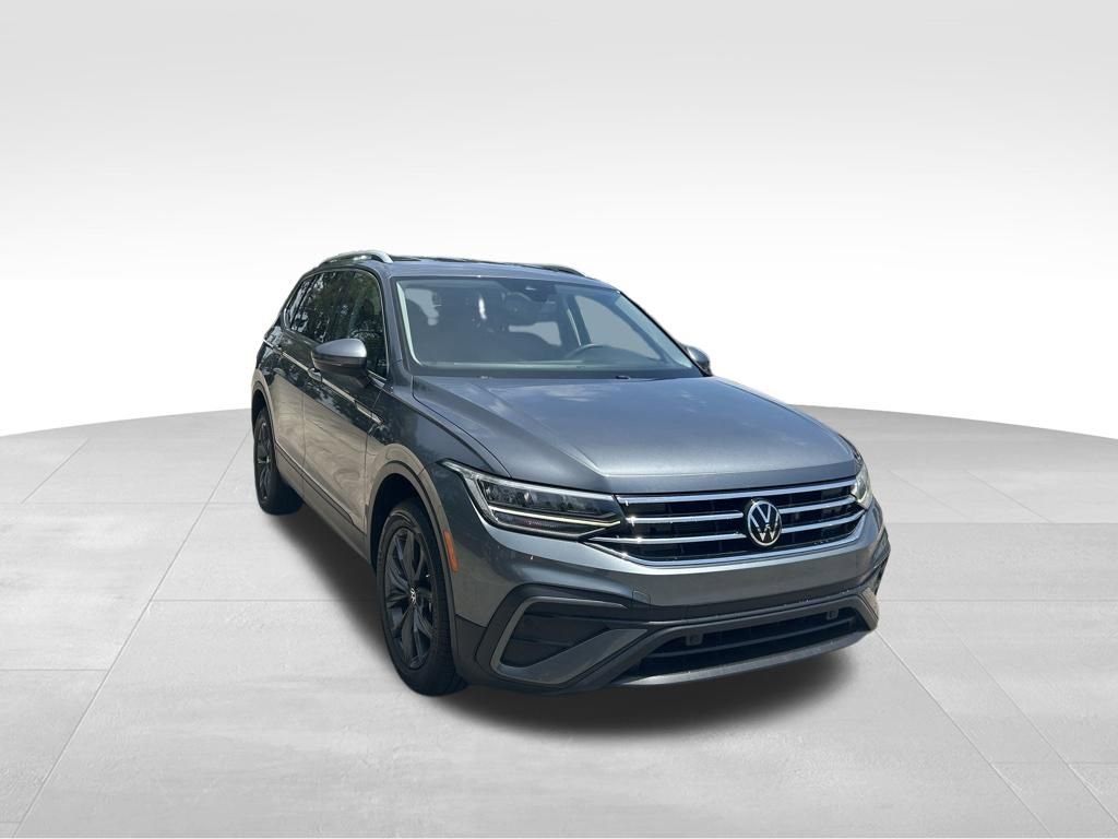 Used 2022 Volkswagen Tiguan SE FWD image 7