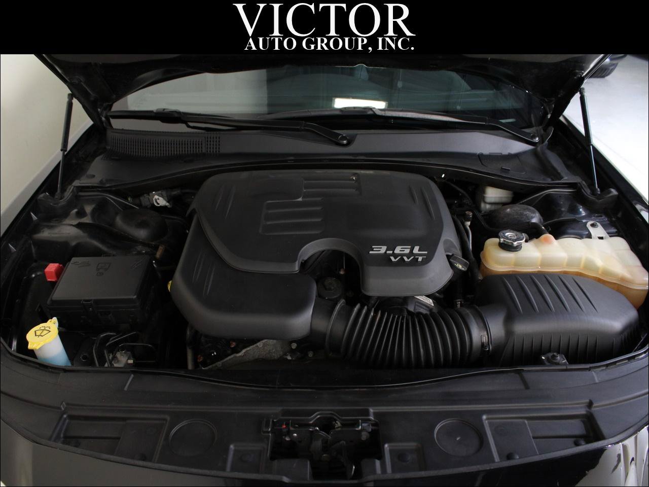 Used 2012 Chrysler 300 Limited RWD image 34