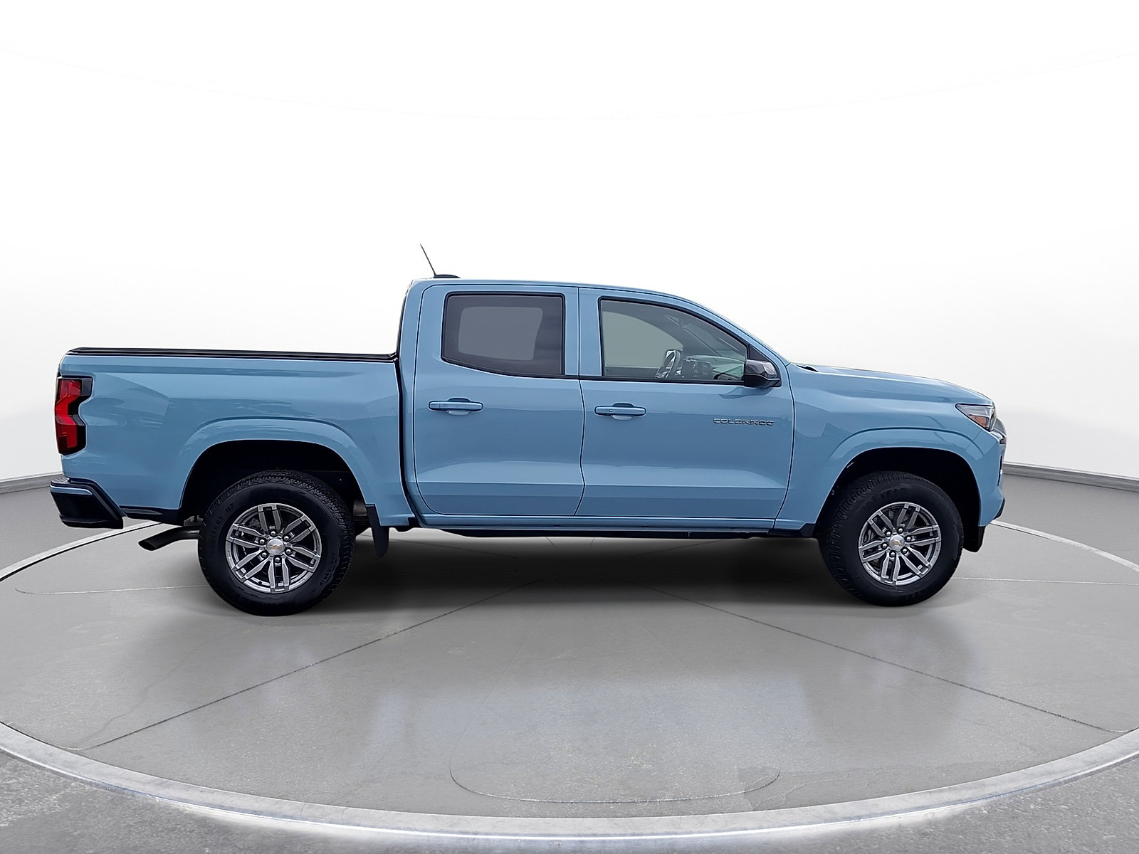 Used 2026 Chevrolet Colorado LT RWD image 9