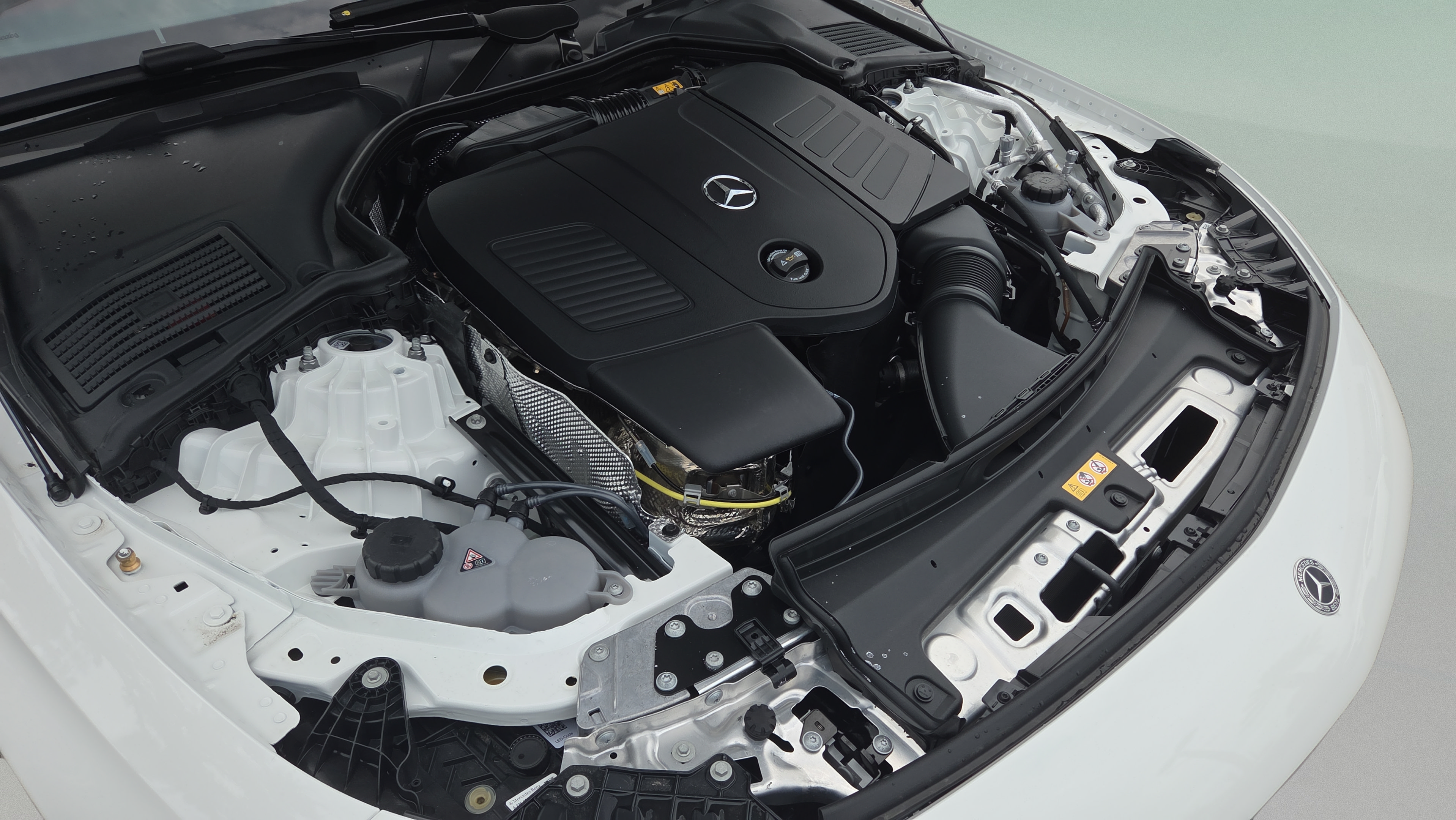 New 2026 Mercedes-Benz CLE 300 4MATIC Coupe image 17