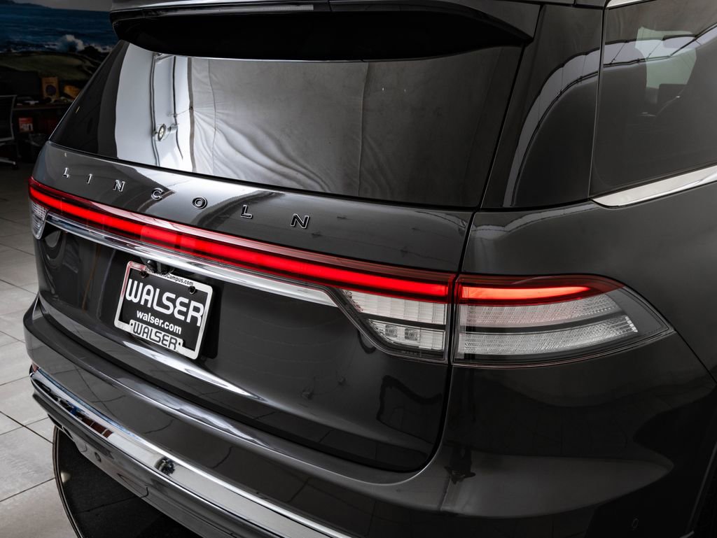 Used 2020 Lincoln Aviator Black Label Grand Touring AWD/4WD image 9