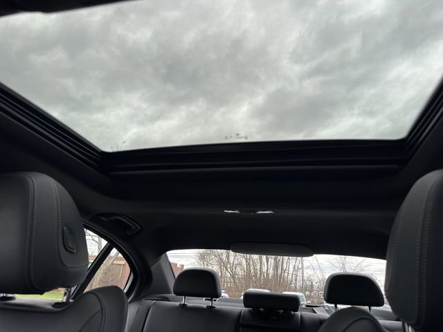 Used 2023 BMW 330e xDrive w/ Premium Package image 26