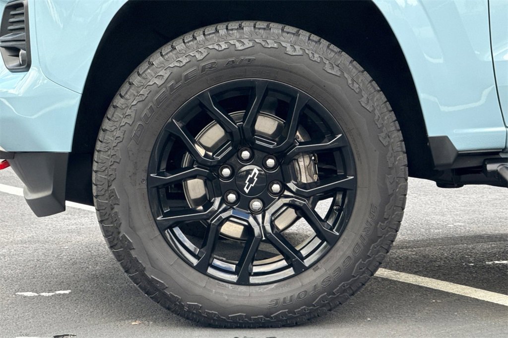 Used 2025 Chevrolet Colorado Z71 image 13