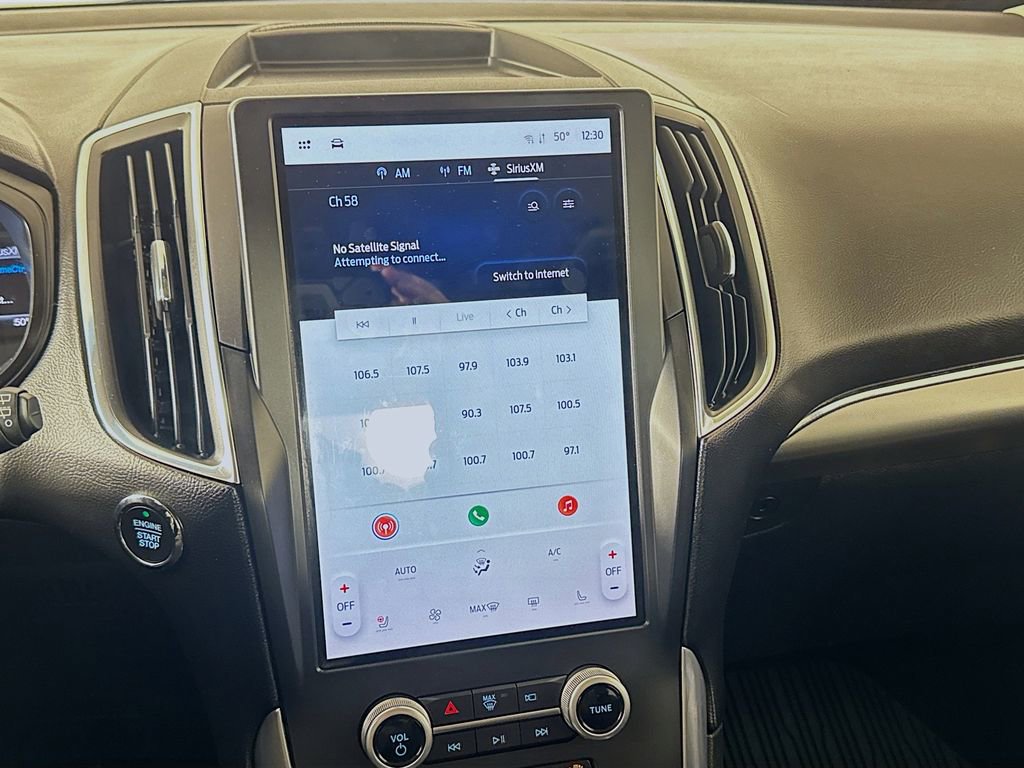 Used 2022 Ford Edge Titanium image 17