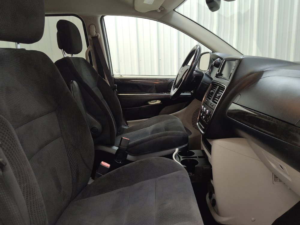 Used 2019 Dodge Grand Caravan SE w/ UConnect Hands-Free Group FWD image 21