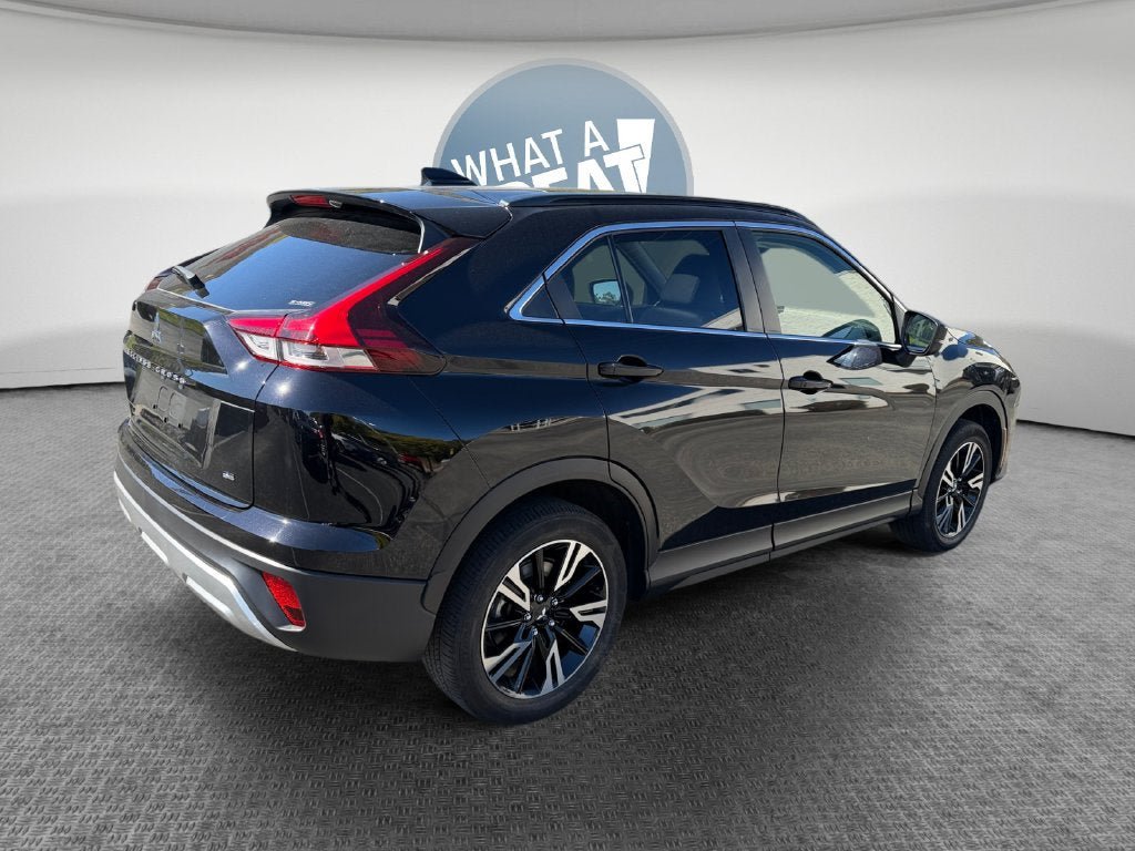 Used 2025 Mitsubishi Eclipse Cross SE AWD/4WD image 3