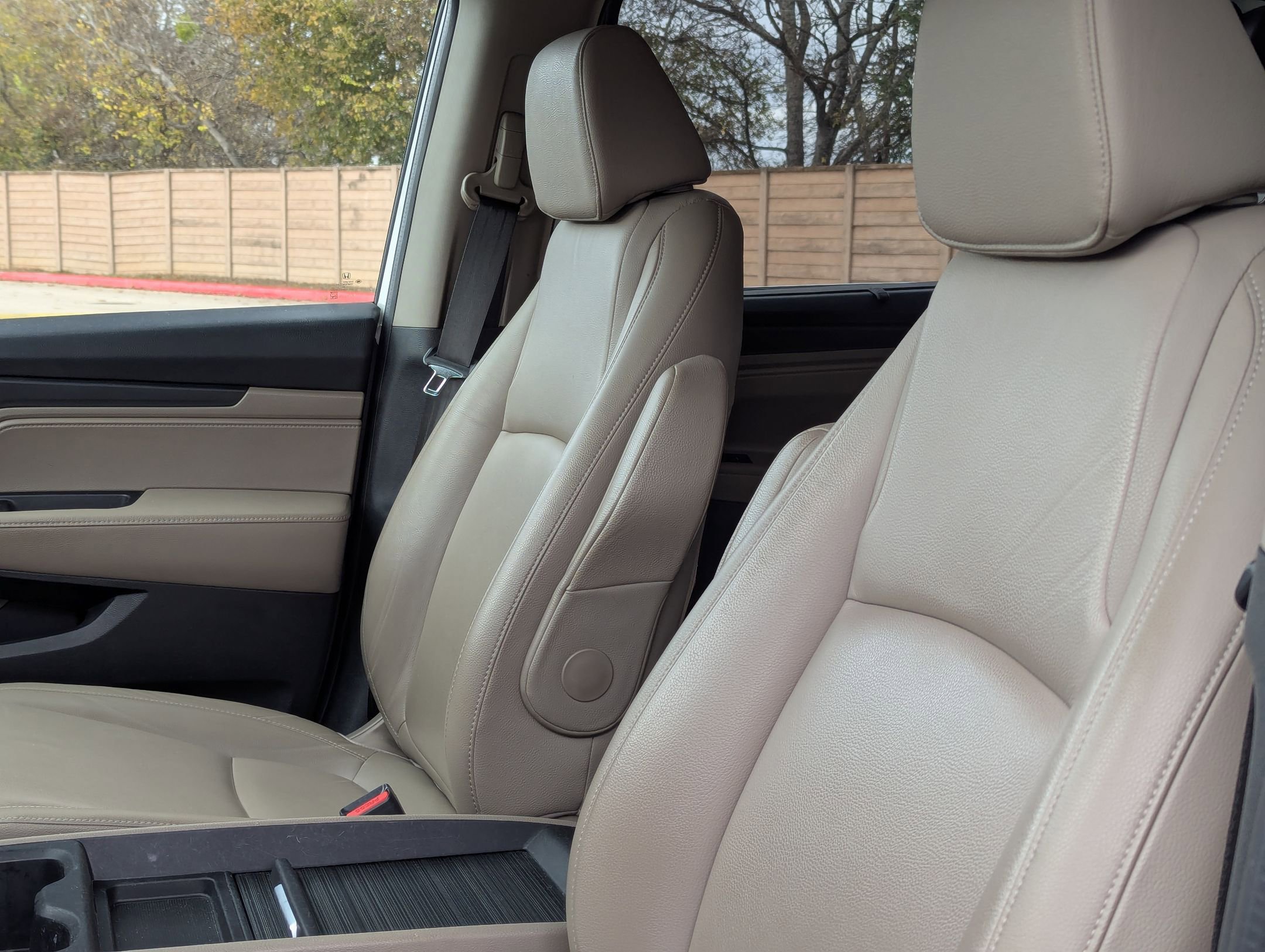 Used 2018 Honda Odyssey EX-L image 14