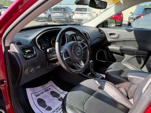Used 2019 Jeep Compass Limited FWD image 3