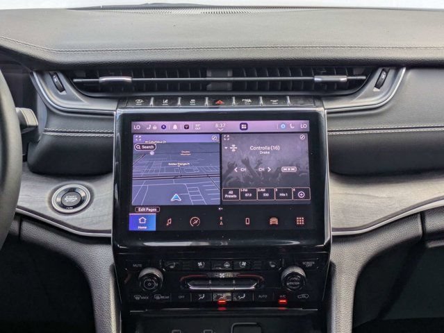 Certified 2022 Jeep Grand Cherokee Limited w/ Luxury Tech Group II RWD image 19