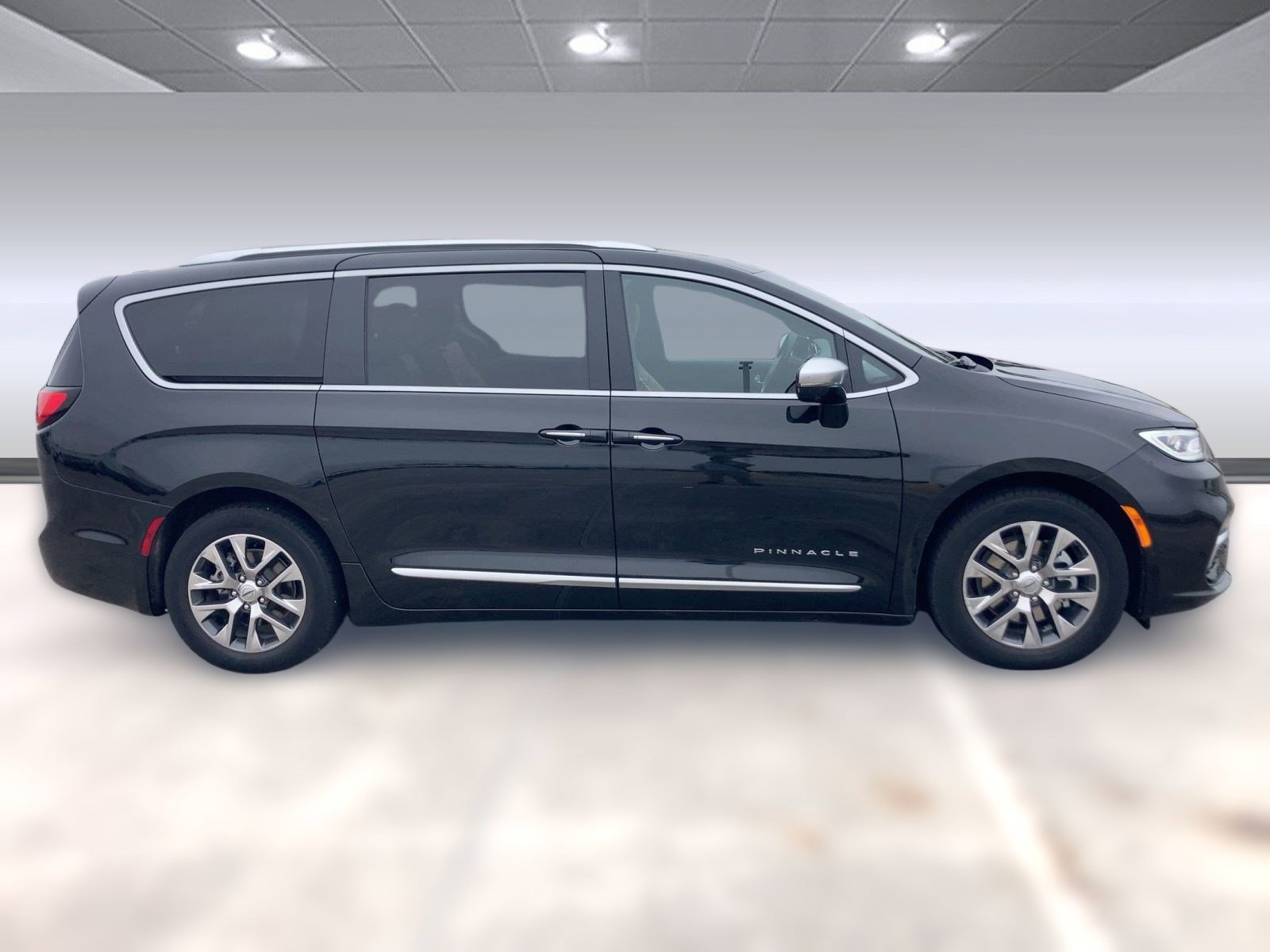 Used 2022 Chrysler Pacifica Pinnacle image 7