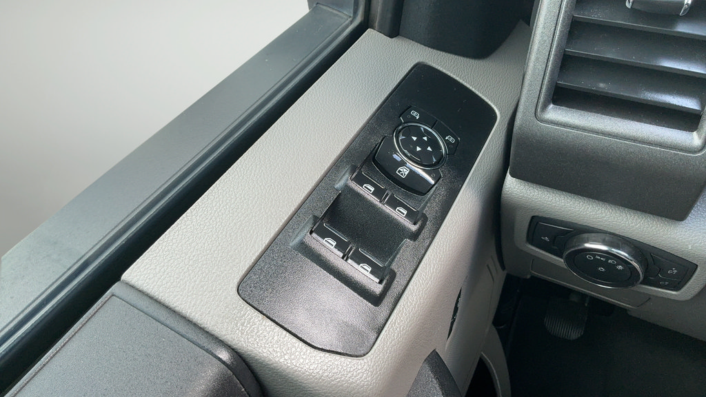 Used 2020 Ford F250 XL w/ STX Appearance Package AWD/4WD image 14