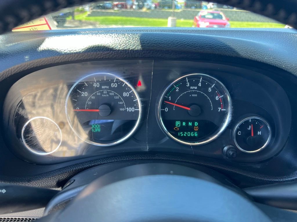 Used 2011 Jeep Wrangler Unlimited Sport AWD/4WD image 35