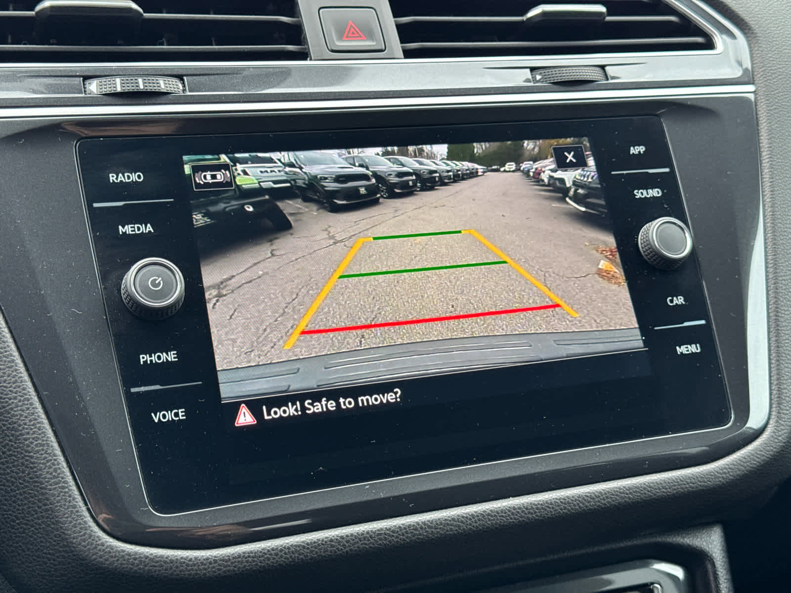 Used 2024 Volkswagen Tiguan S image 27