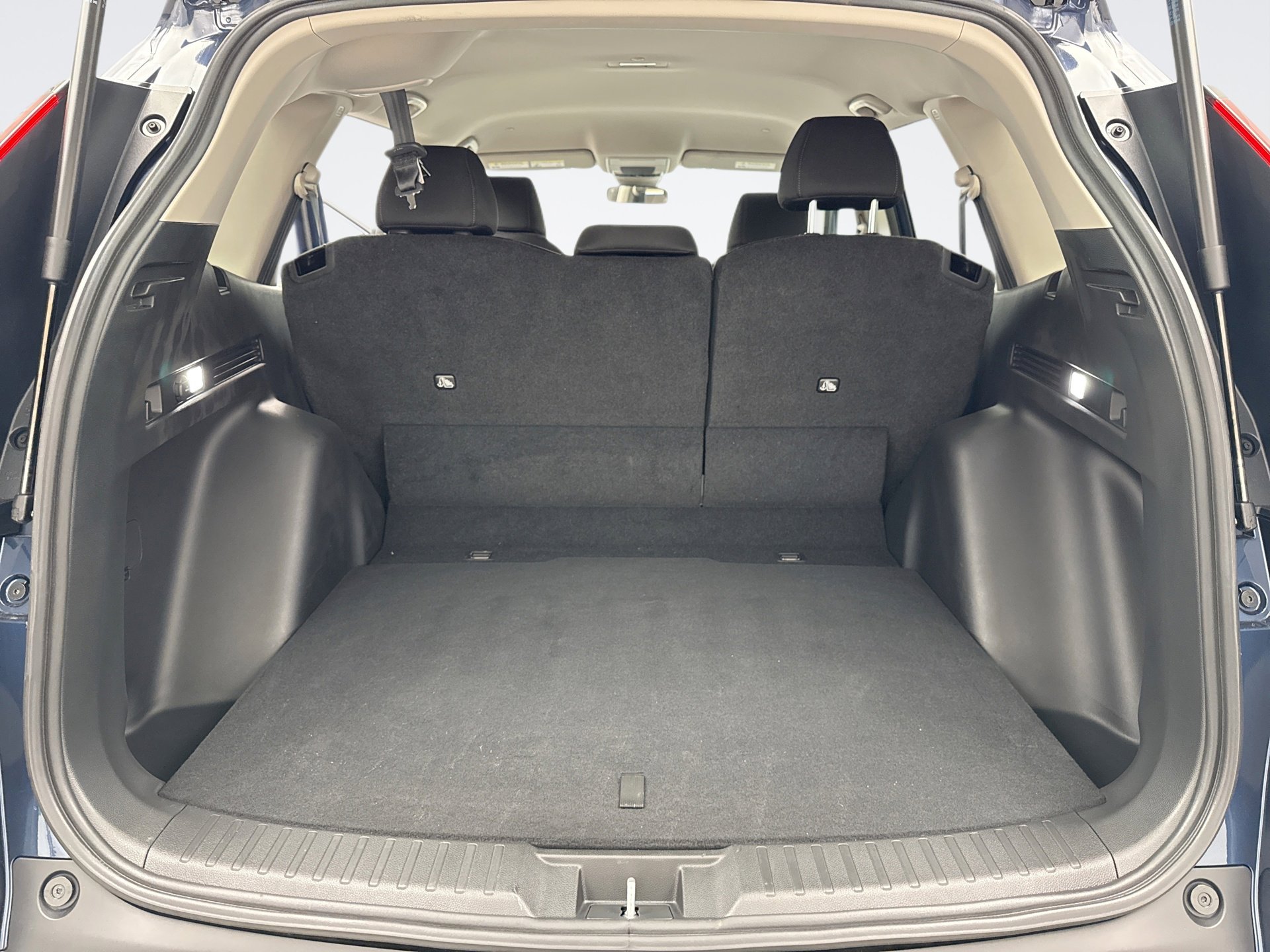 Used 2025 Honda CR-V LX image 18