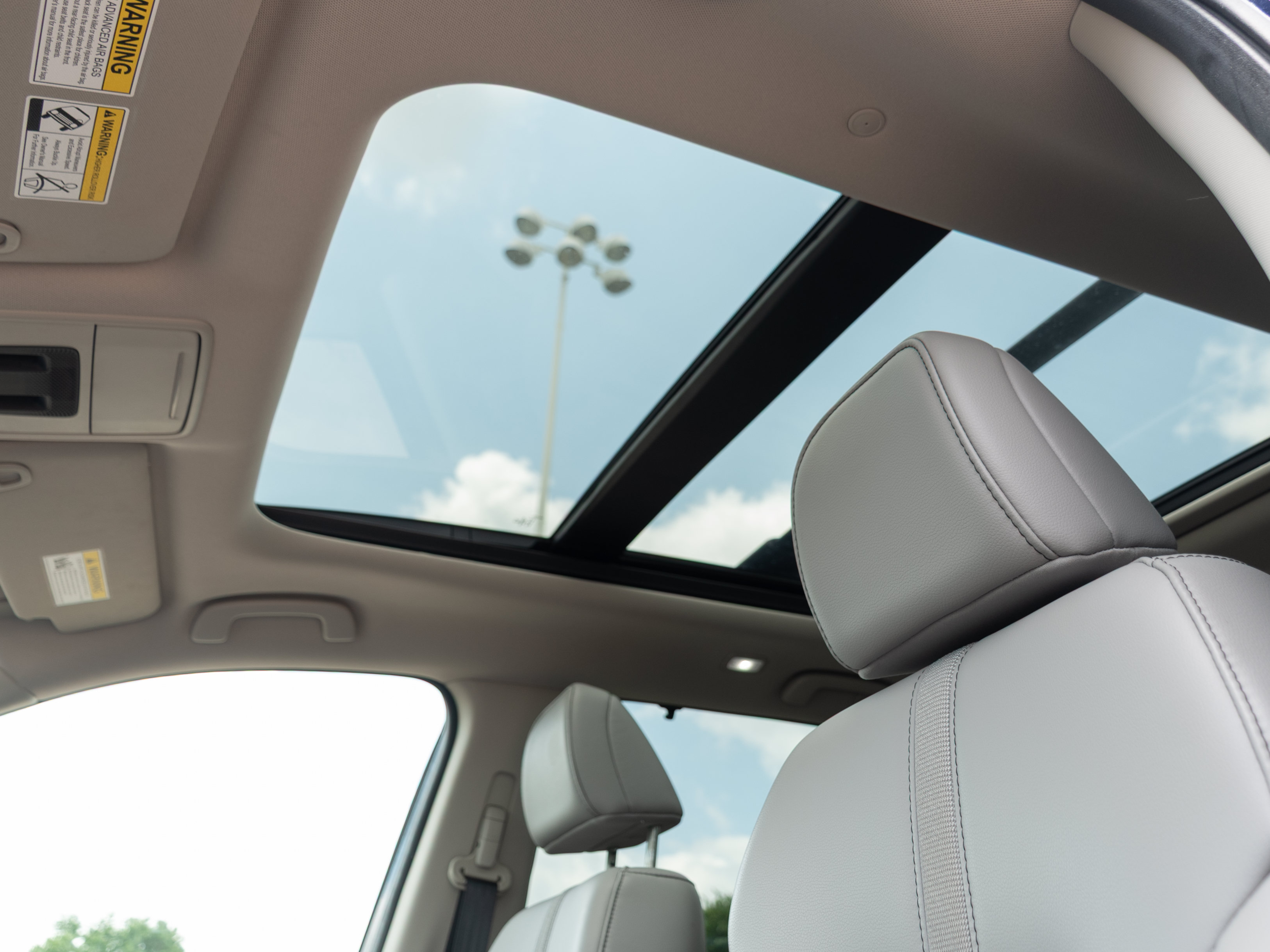 Used 2025 Honda Pilot Touring image 12