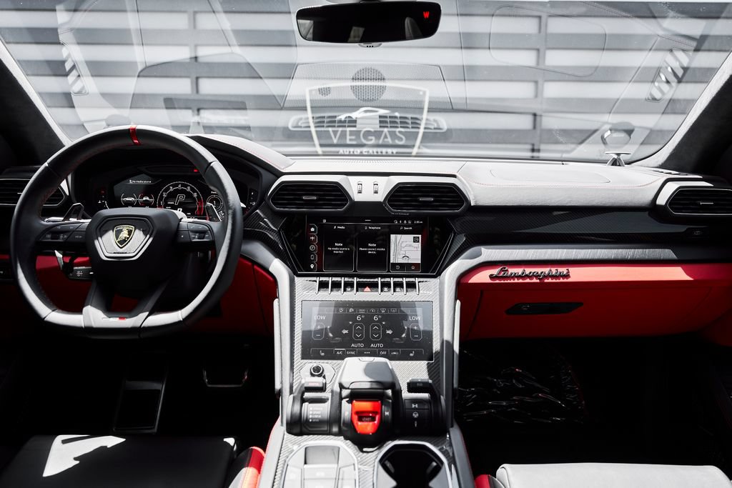 Used 2023 Lamborghini Urus S AWD/4WD image 52