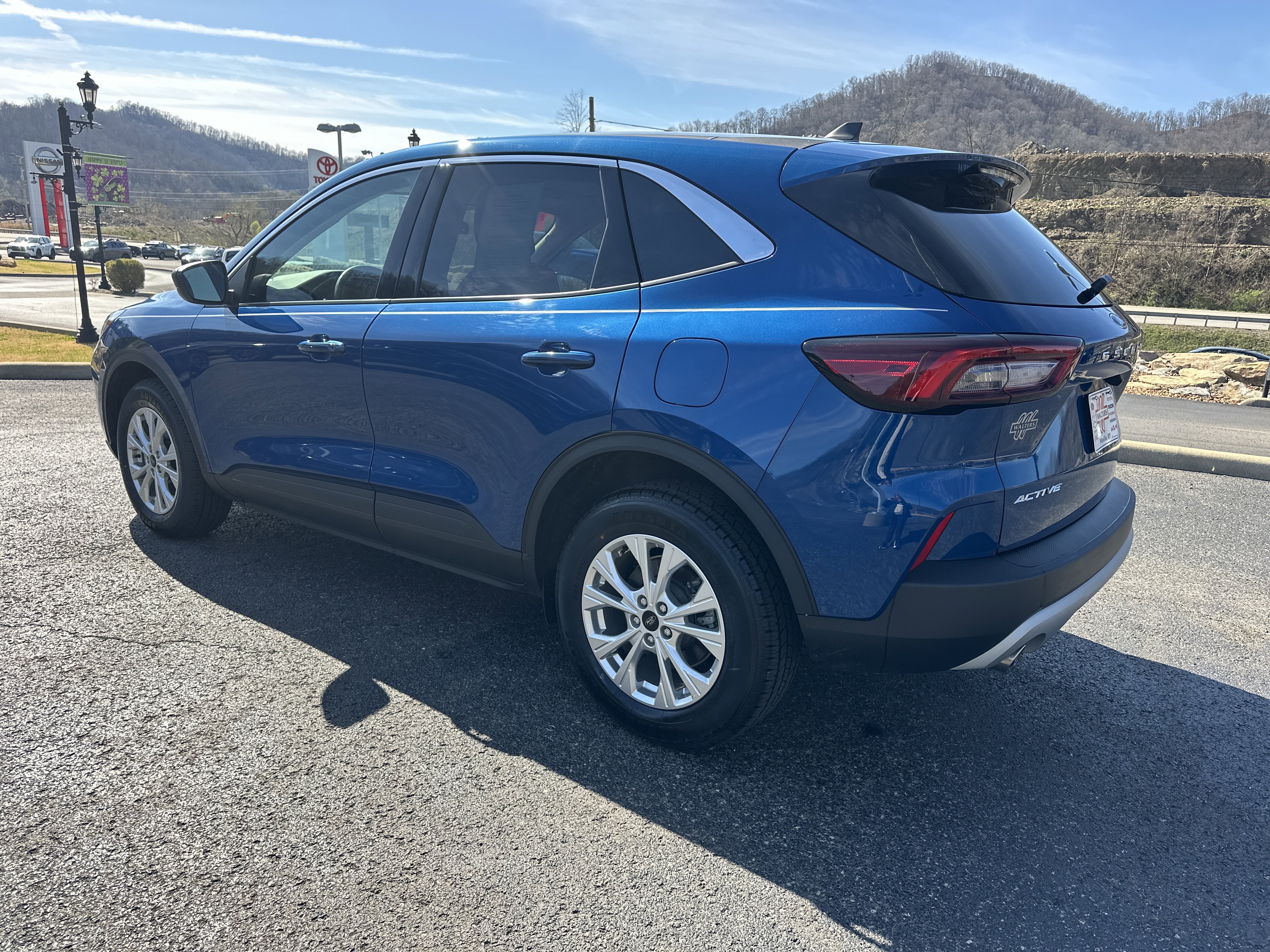 Used 2023 Ford Escape Active image 4