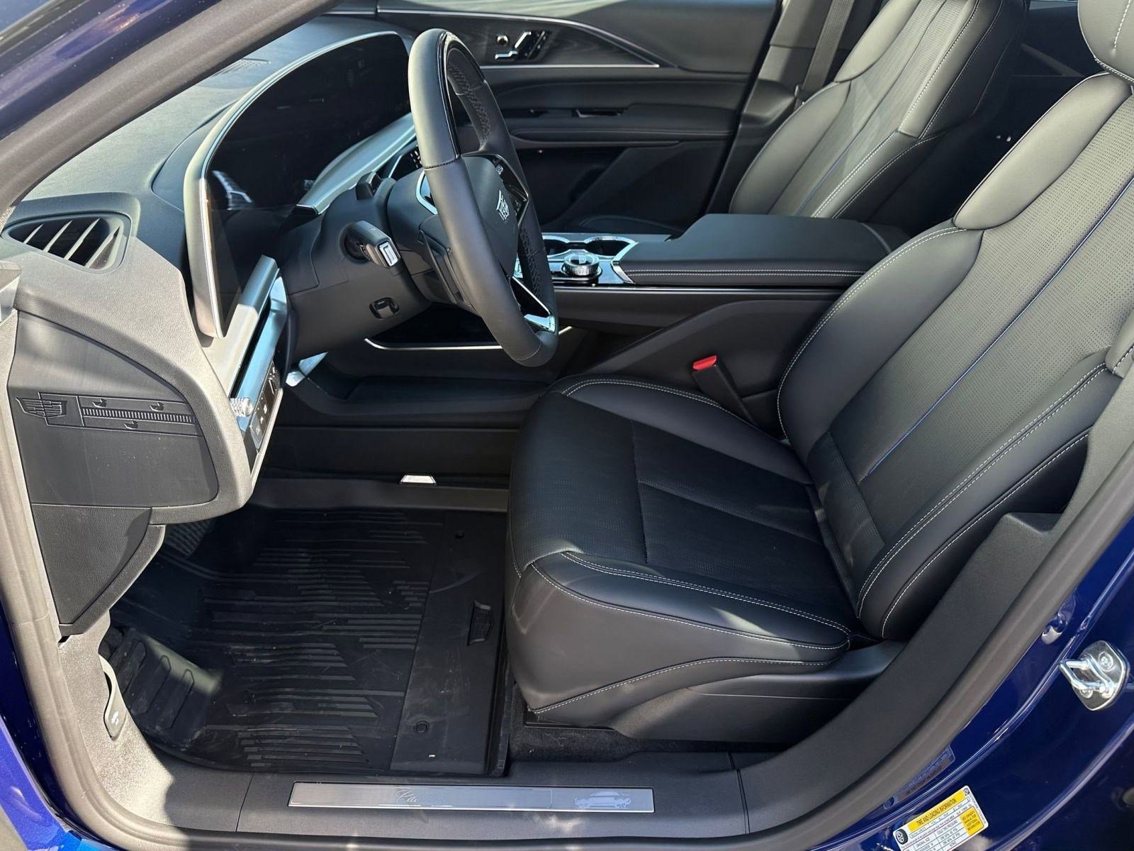 New 2026 Cadillac Lyriq Sport image 4