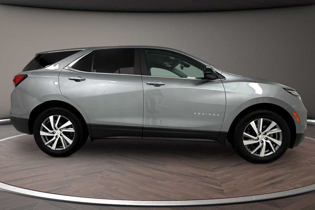 Used 2023 Chevrolet Equinox LT FWD image 8