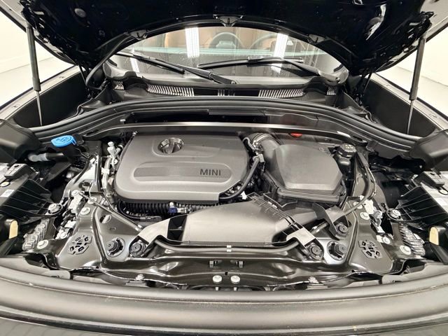 Used 2025 MINI Cooper Countryman S w/ Comfort Package Max image 32