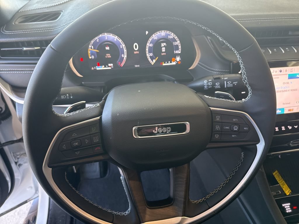 New 2026 Jeep Grand Cherokee Limited AWD/4WD image 11