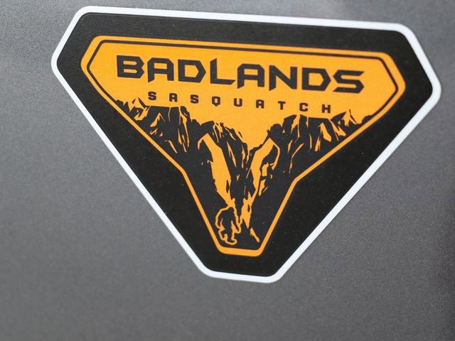 Used 2025 Ford Bronco Badlands AWD/4WD image 8