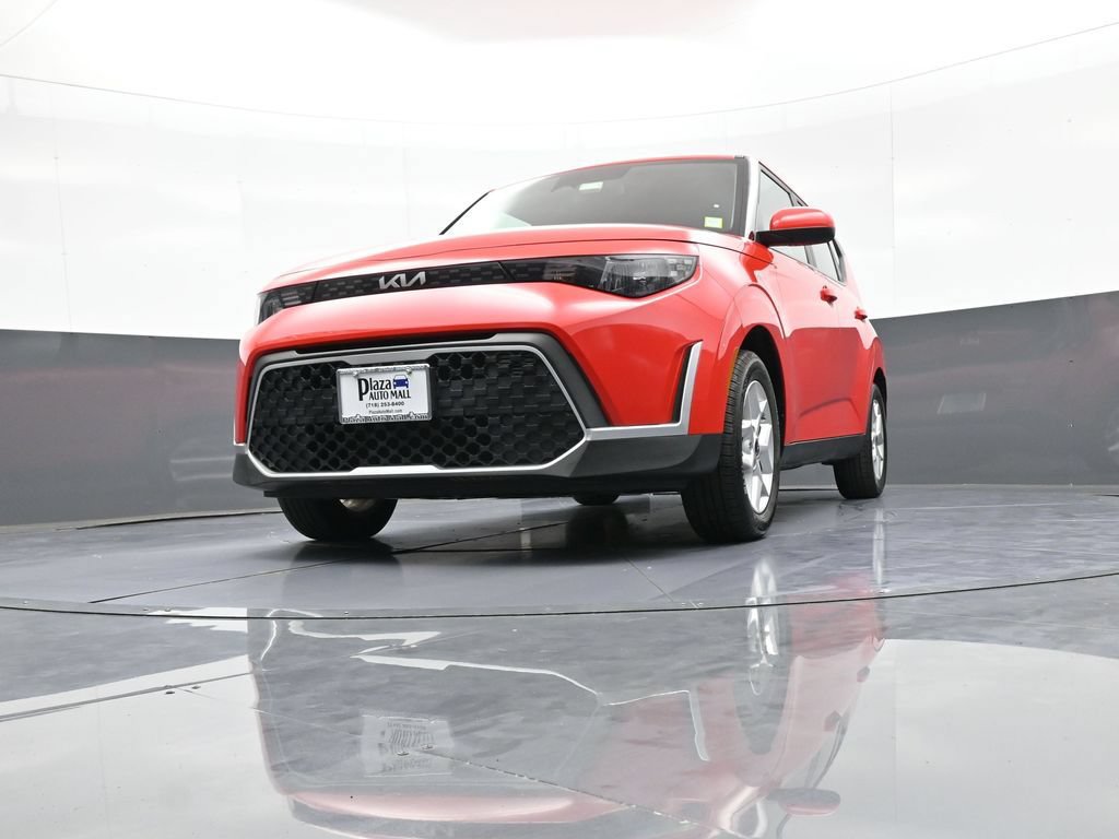 Certified 2023 Kia Soul LX w/ LX Technology Package FWD image 25