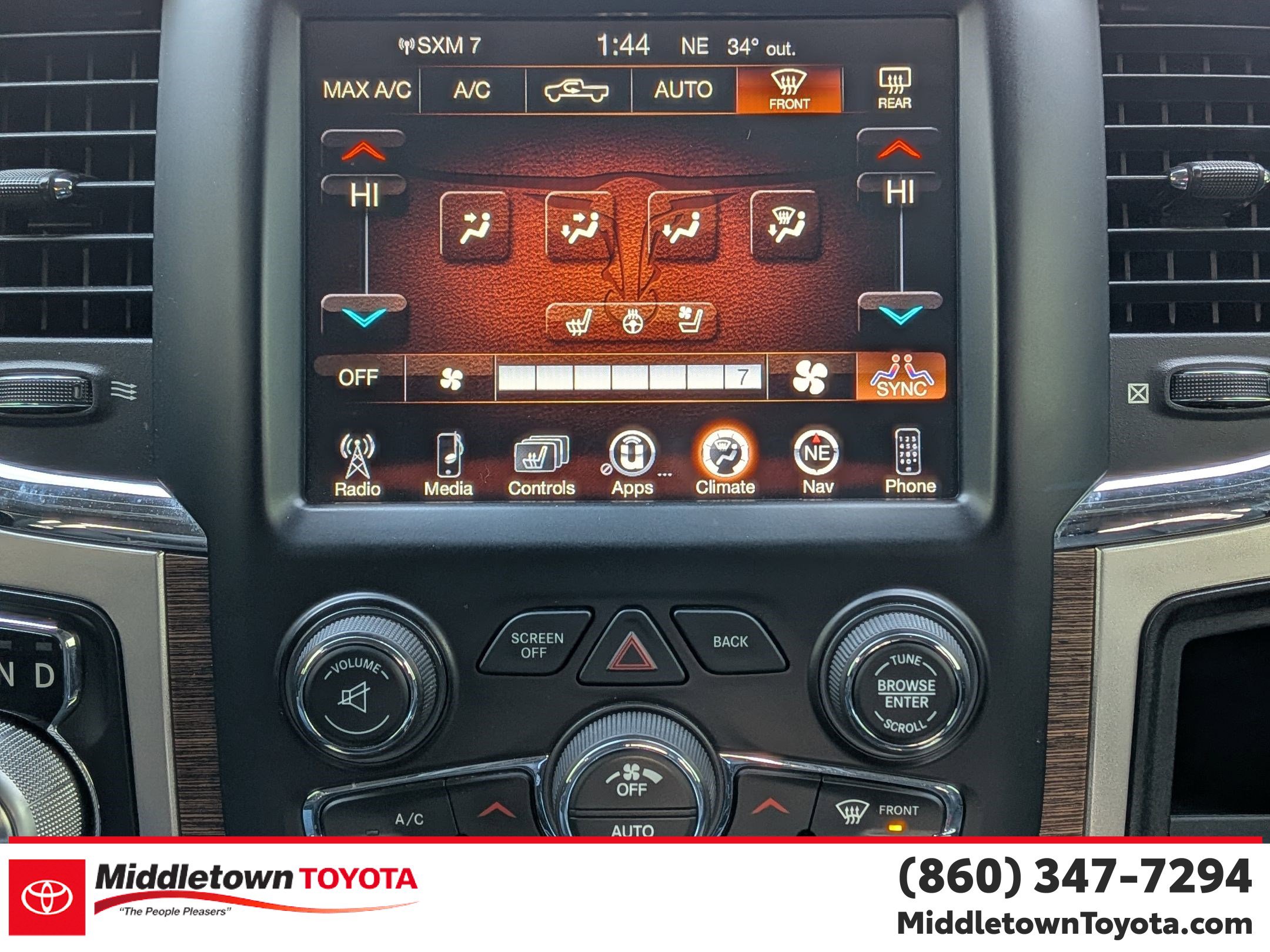 Used 2017 RAM 1500 Laramie w/ Convenience Group image 26