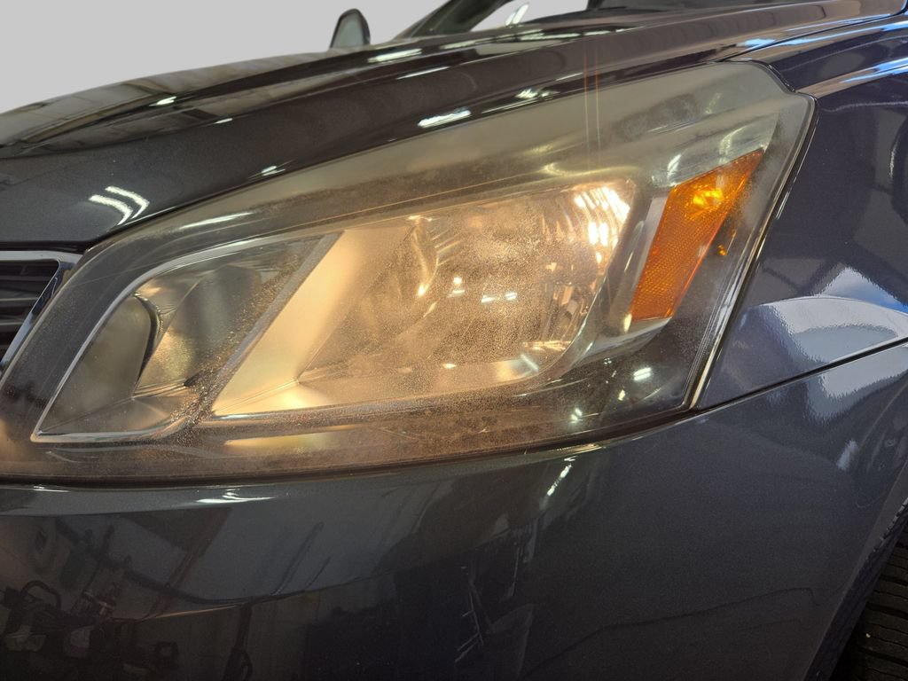 Used 2013 Chevrolet Traverse LS FWD image 33