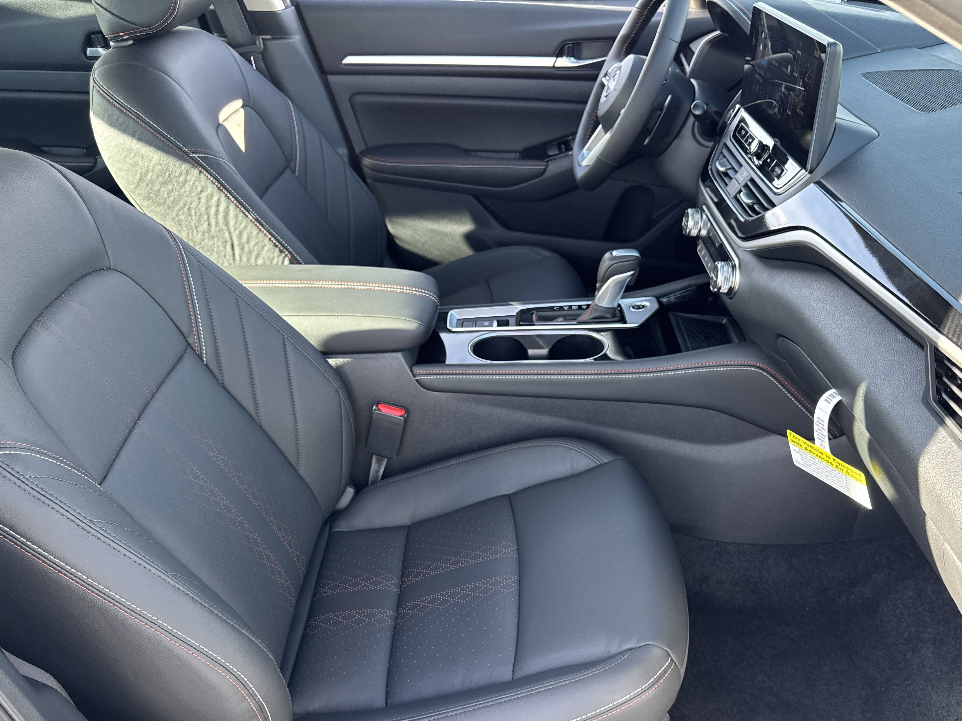 New 2025 Nissan Altima 2.5 SR w/ SR Premium Package AWD/4WD image 19
