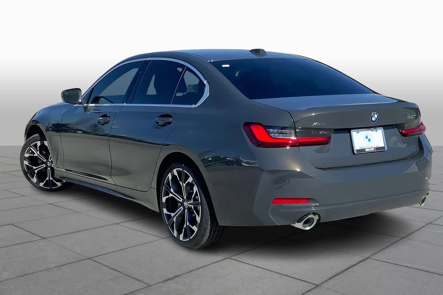 Used 2026 BMW 330i xDrive Sedan w/ Premium Package AWD/4WD image 12