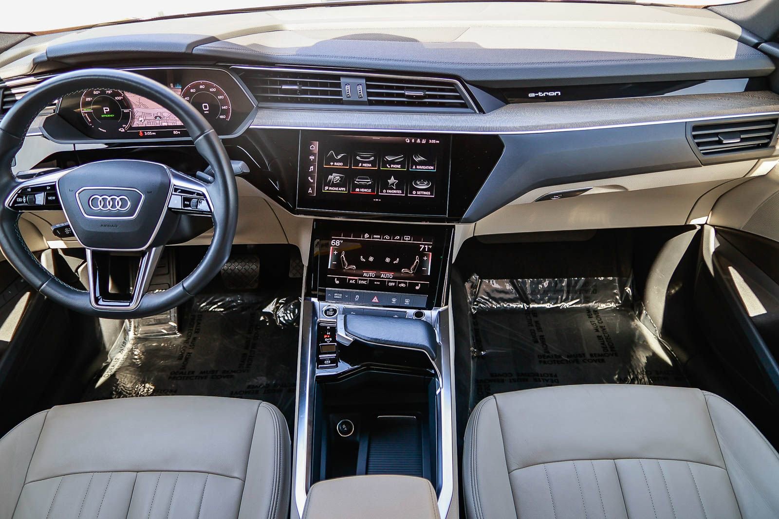 Used 2023 Audi e-tron Premium w/ Convenience Plus Package image 13