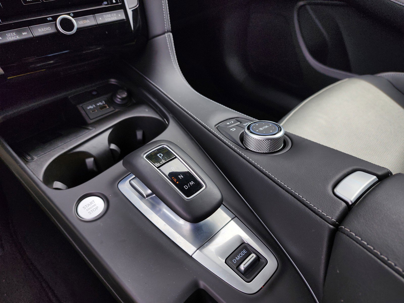 Certified 2025 INFINITI QX50 Luxe image 11